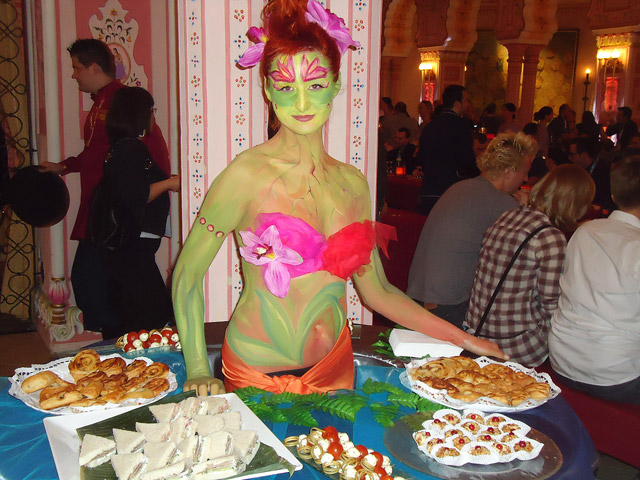 Bodypainting - das wandelnde Buffet Bodypainting - das wandelnde Buffet